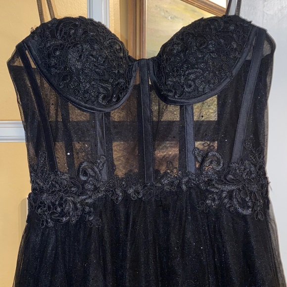 Stacees Dresses & Skirts - A-line Sweetheart Spaghetti Straps Sweep Train Tulle Glitter With Appliqued